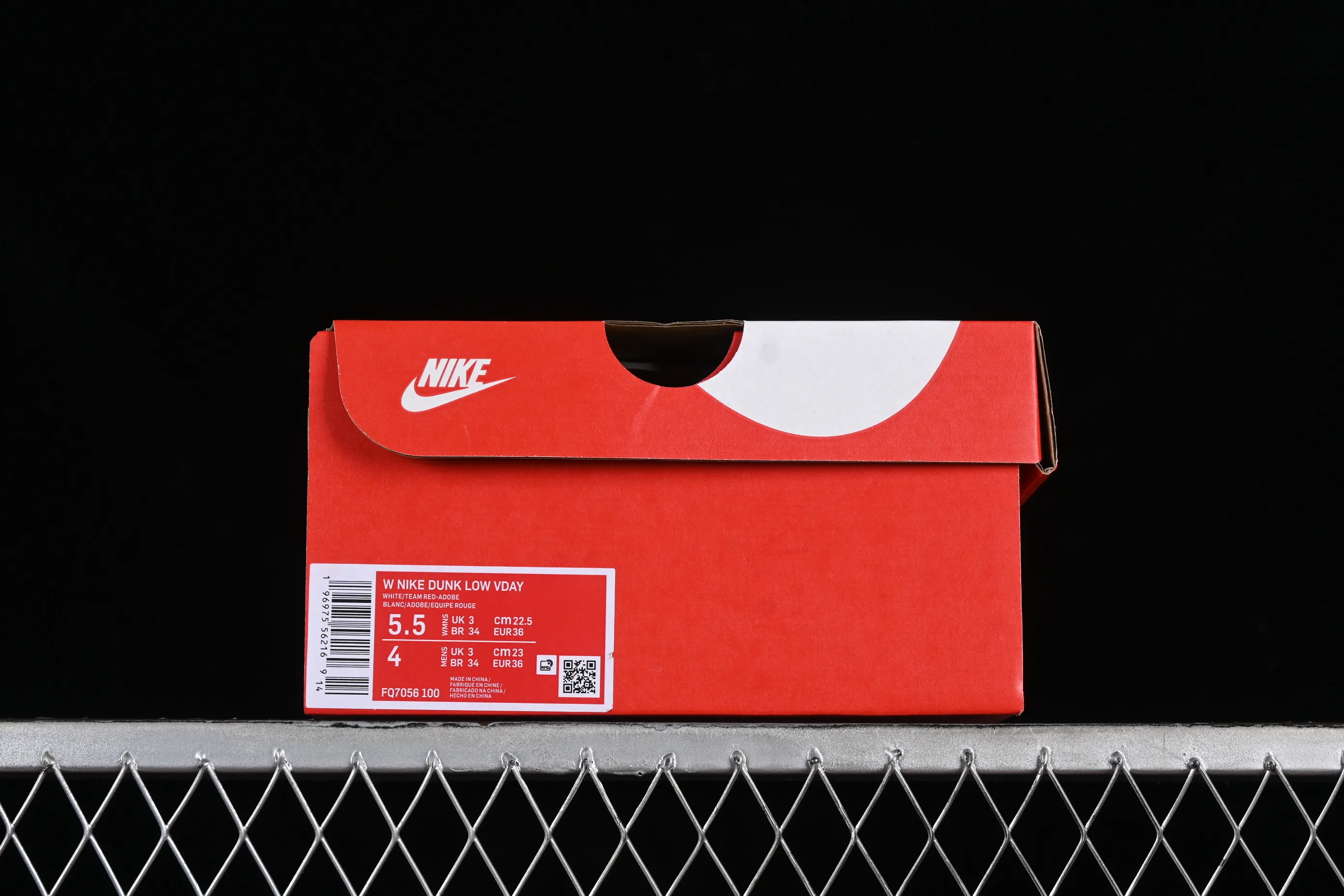All categories Nk SB Dunk series Nk SB Dunk Low low-top sneakers Nk SB Dunk Low Retro "Valentine's Day 2024" White Rose Red Valentine's Day SB low-top casual sports skateboard shoes FQ7056-100